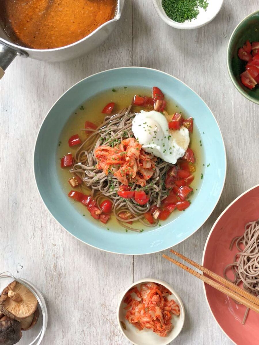 Scharfe Soba Nudeln